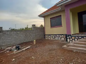 Furnished 4bdrm House in Kira for Sale