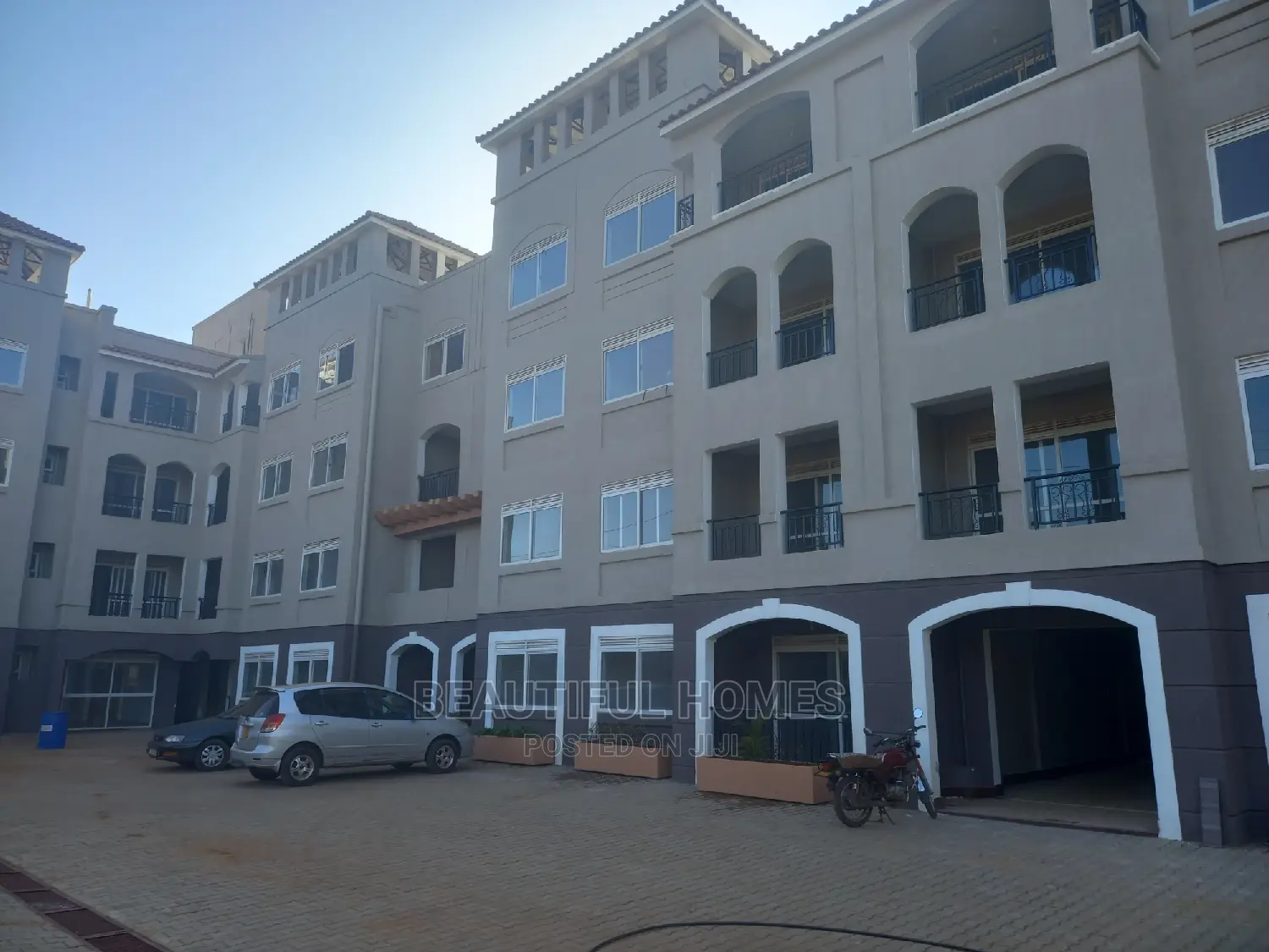 Furnished 3bdrm Condo in Naalya Estate, Central Division for Sale