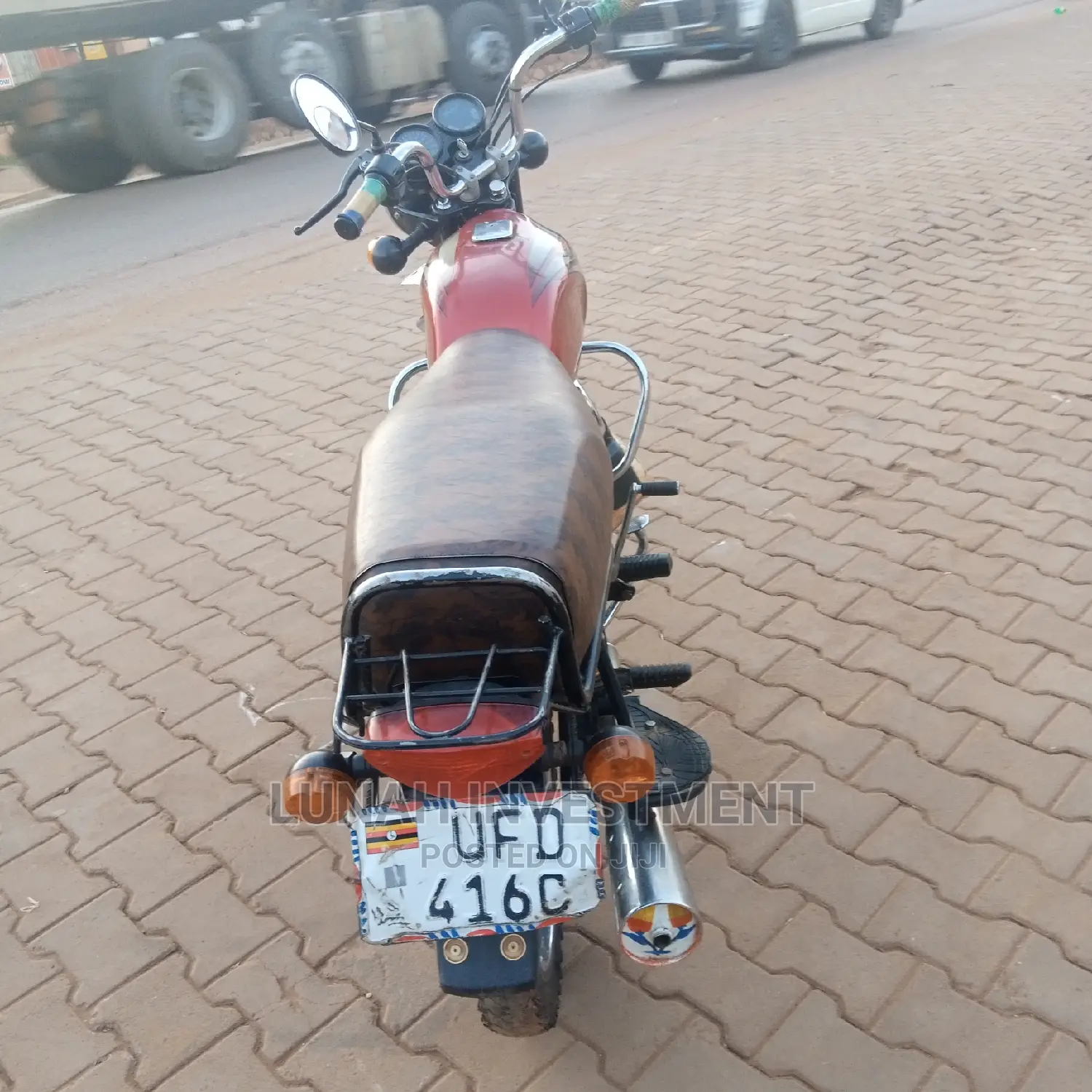 Bajaj RE 2020 Pink