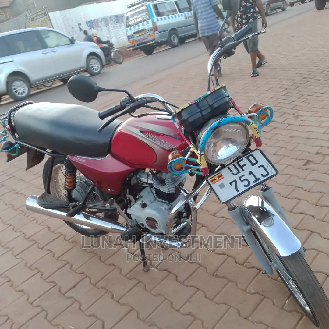 Bajaj Boxer 125 2022 Red