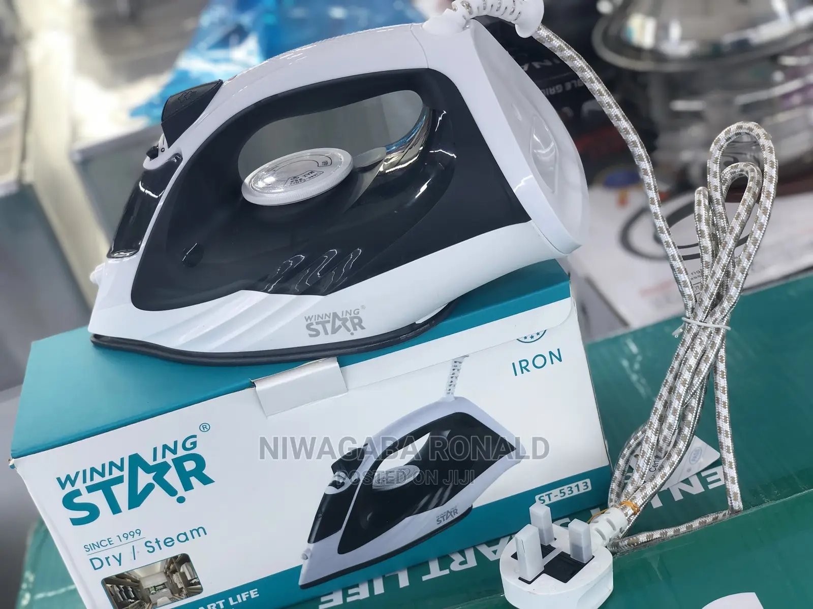 Household Portable Electric Iron With Steam Volume