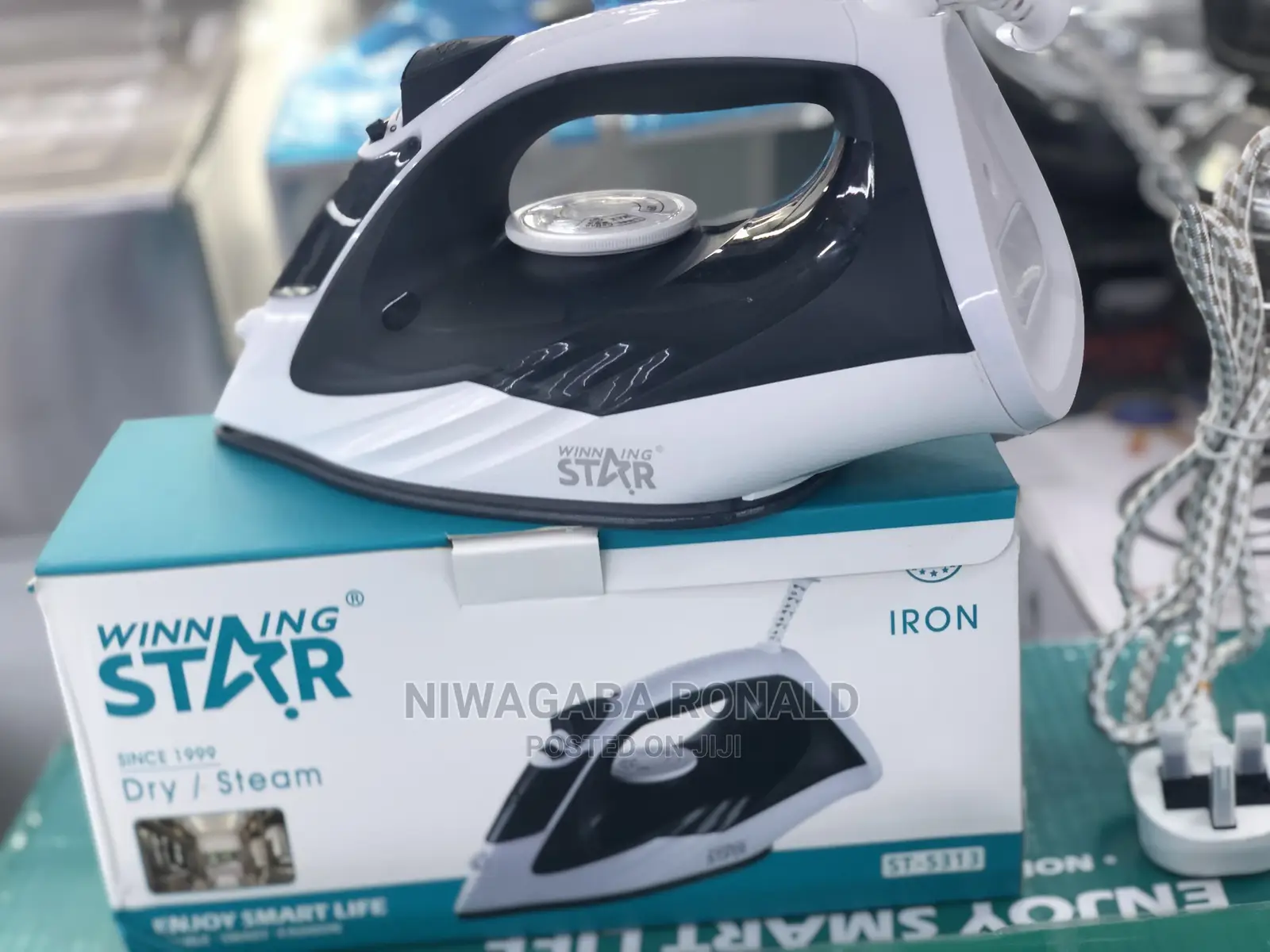 Household Portable Electric Iron With Steam Volume