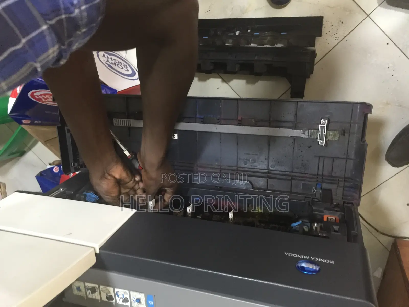 Konika Minolta Bizhub C554 Repair Service Men