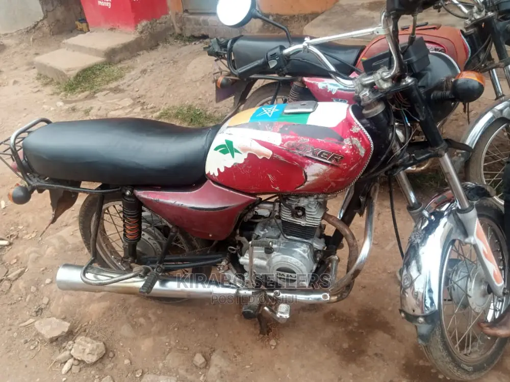 Bajaj Boxer 2017 Purple