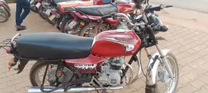New Bajaj Boxer 2022 Pink