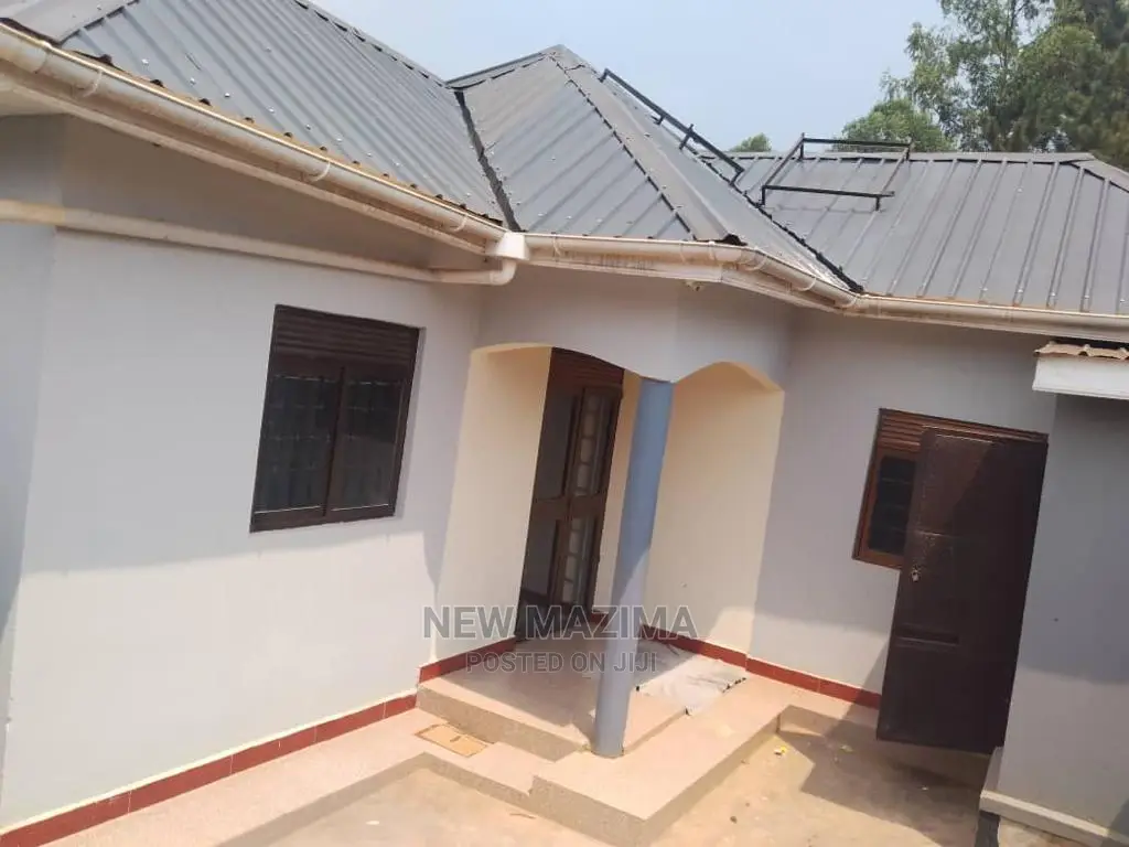 2bdrm House in Bulenga Town, Central Division for sale