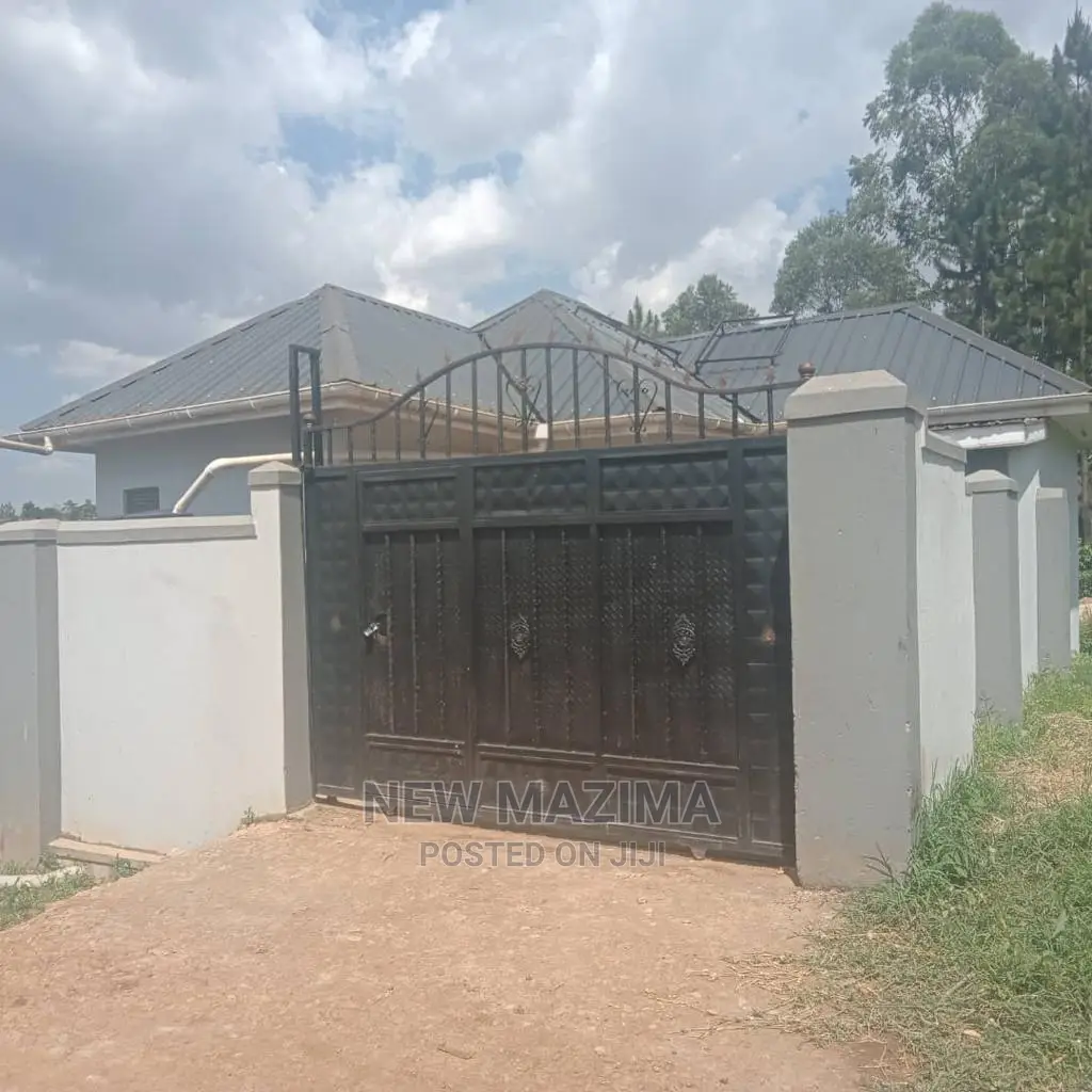 2bdrm House in Bulenga Town, Central Division for sale