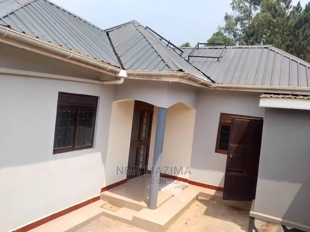 2bdrm House in Bulenga Town, Central Division for sale