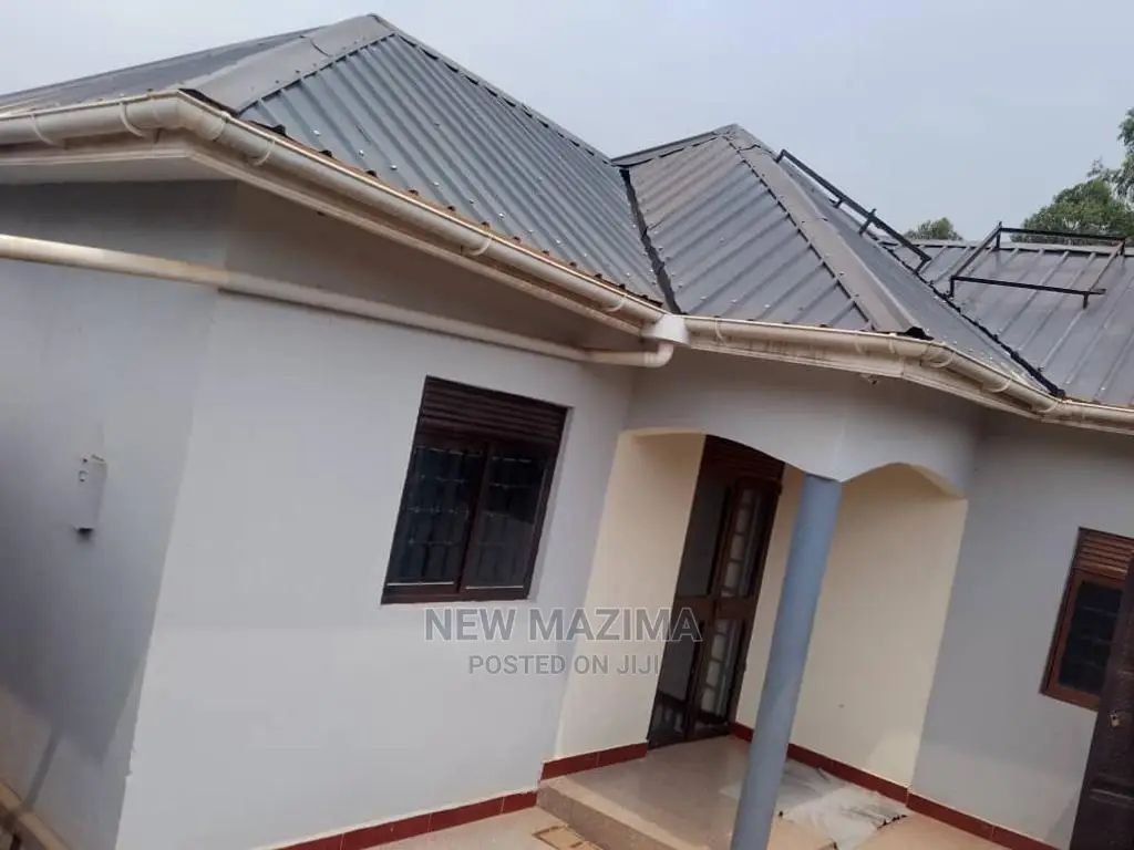 2bdrm House in Bulenga Town, Central Division for sale