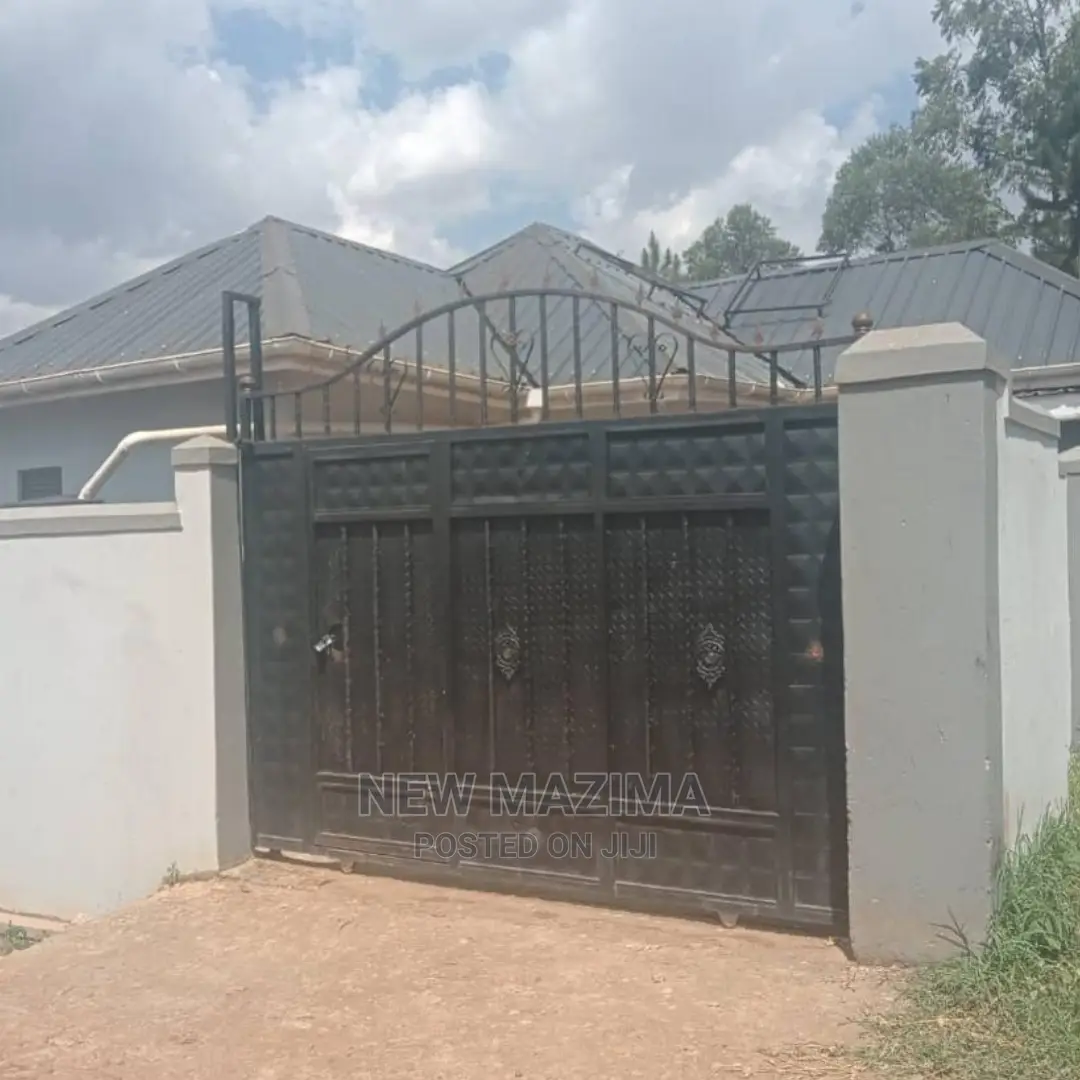 2bdrm House in Bulenga Town, Central Division for sale