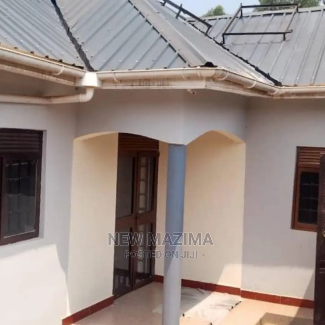 2bdrm House in Bulenga Town, Central Division for sale