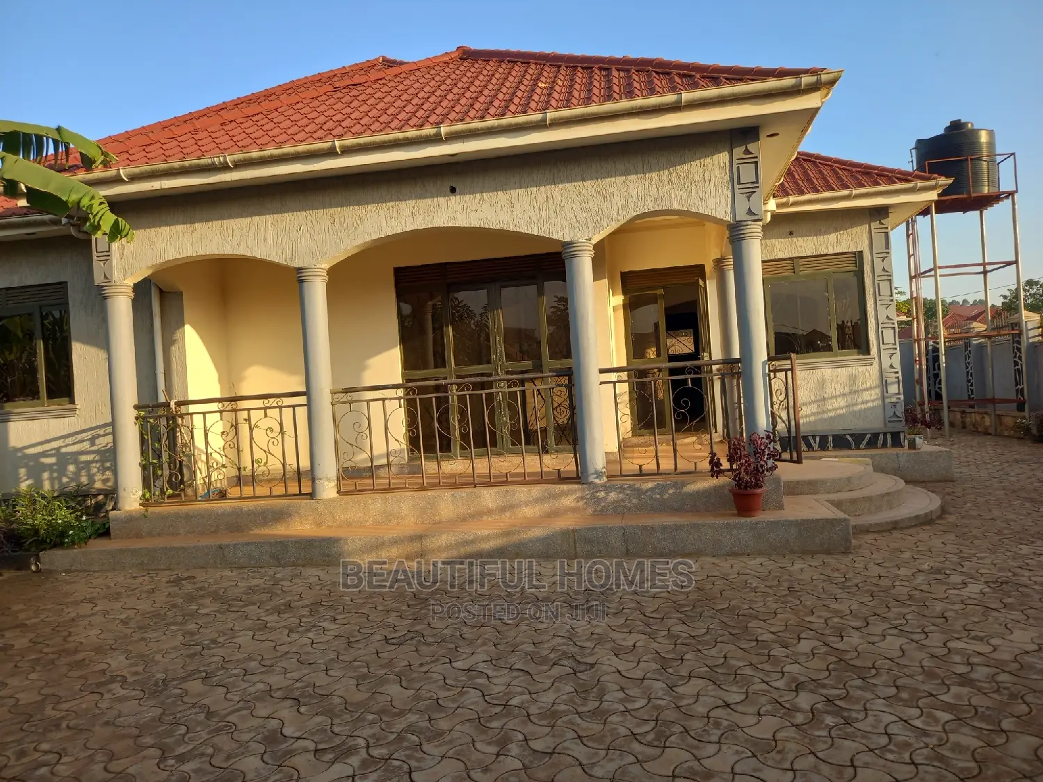 Furnished 4bdrm House in Kira for Sale