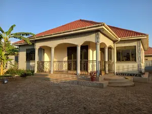 Furnished 4bdrm House in Kira for Sale
