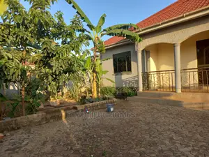 Furnished 4bdrm House in Kira for Sale