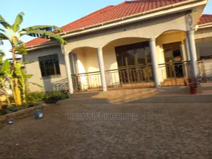 Furnished 4bdrm House in Kira for Sale