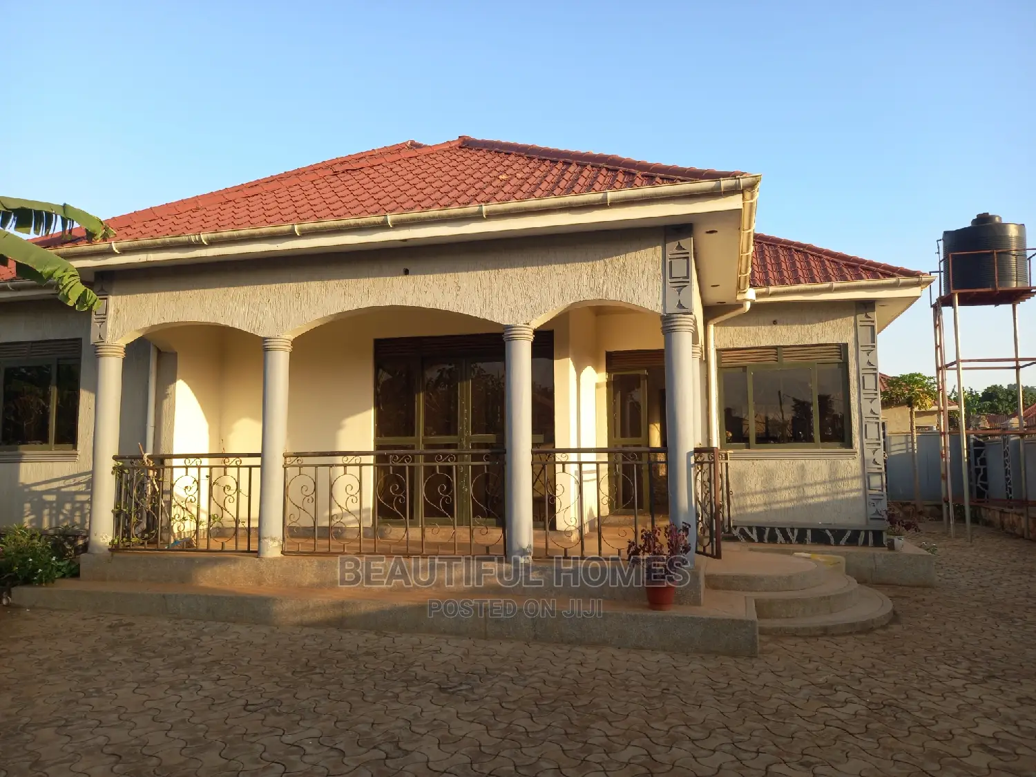 Furnished 4bdrm House in Kira for Sale