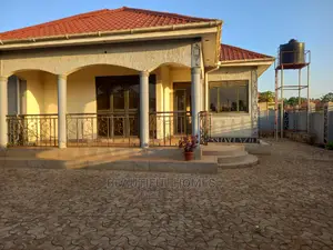 Furnished 4bdrm House in Kira for Sale