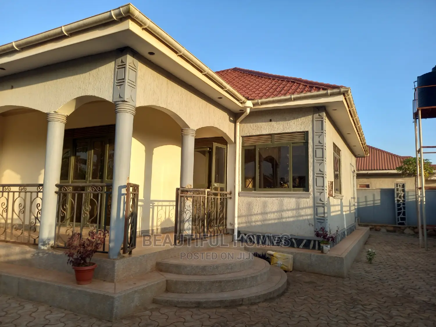 Furnished 4bdrm Bungalow in Kira for Sale