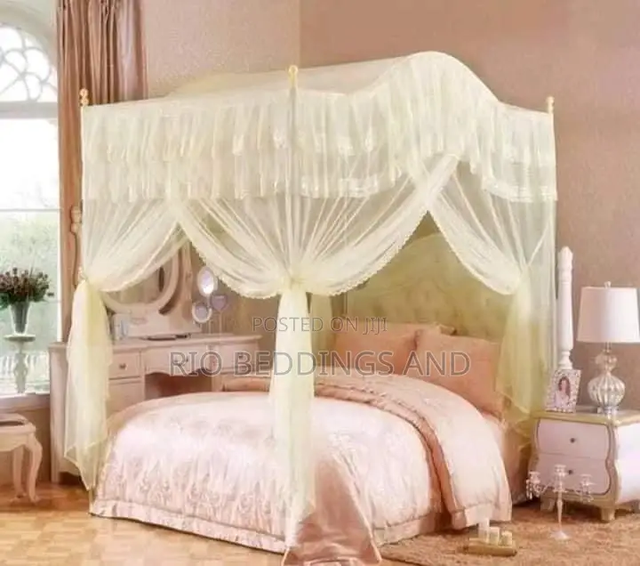 Four Stands Square Mosquito Net