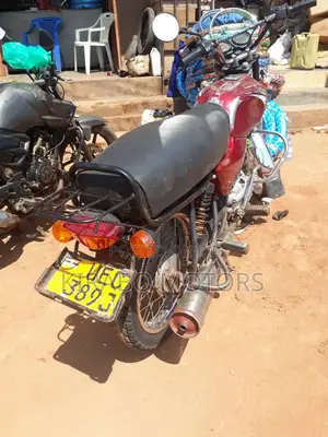 Bajaj Boxer 2018 Purple