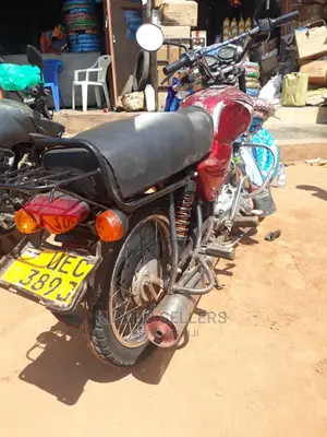 Bajaj Boxer 2018 Purple