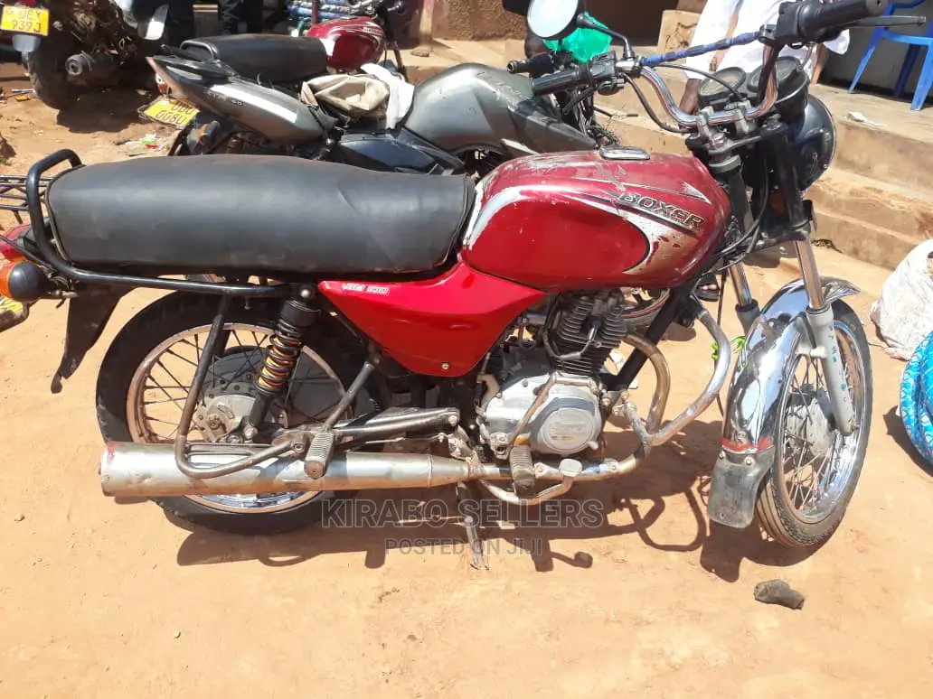 Bajaj Boxer 2018 Purple