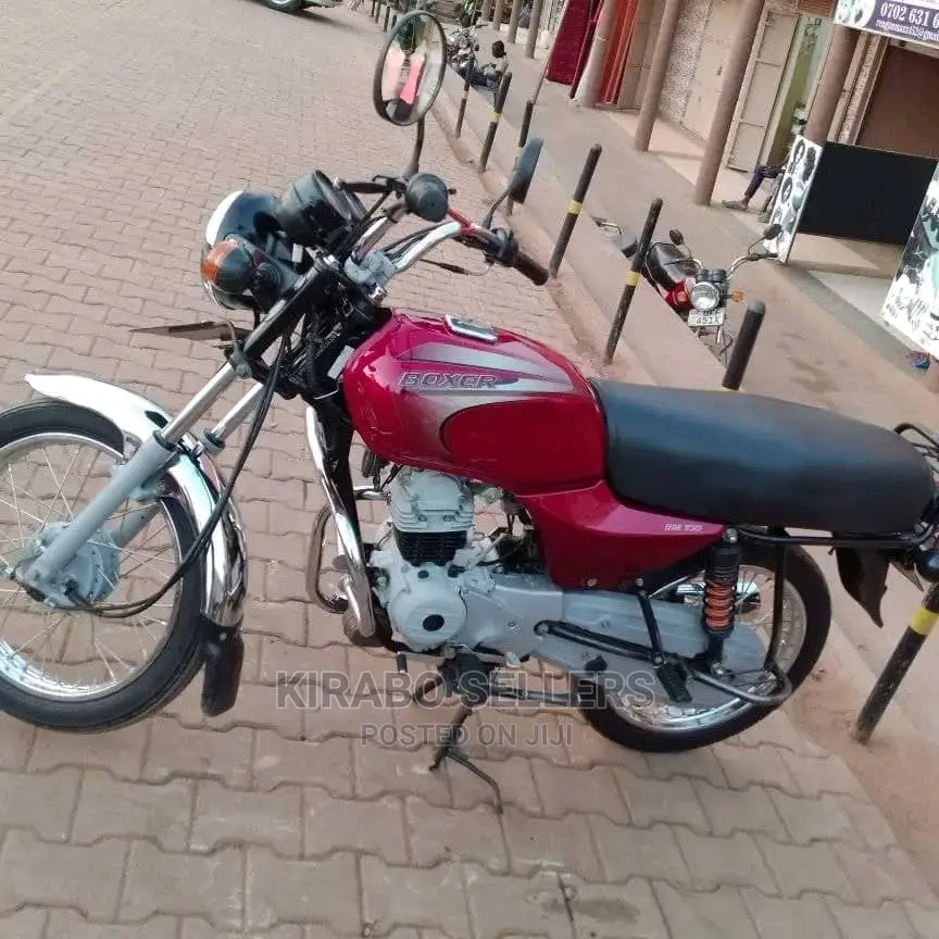 New Bajaj Boxer 2022 Brown