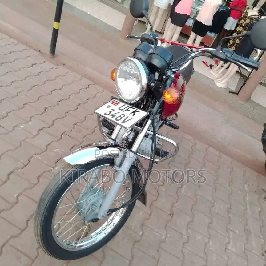 New Bajaj Boxer 2022 Brown