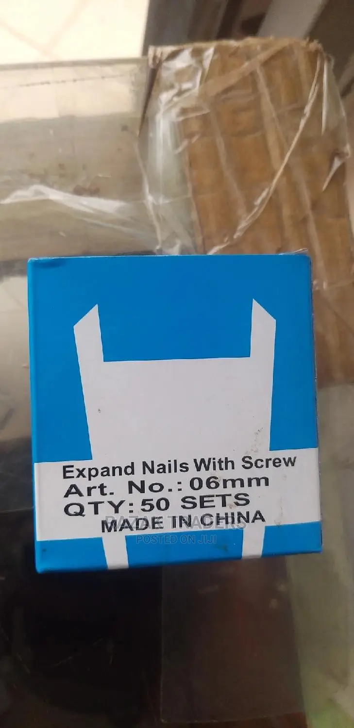 50pc Per Box Heavy-Duty With Screw/Expand Nails With Screw