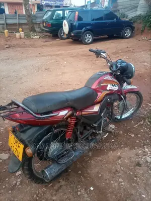 Mahindra Gusto 125 2016 Red