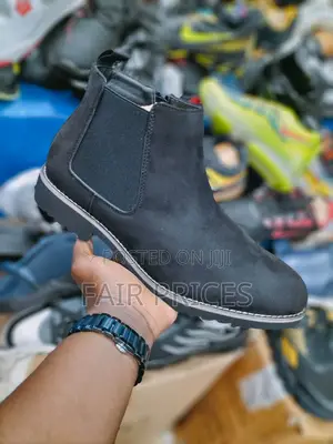 Men's Chelsea Boot Suede