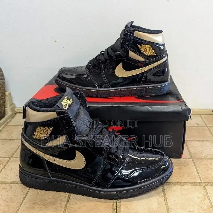 Air Jordan 1 High Black Metallic Gold Patent