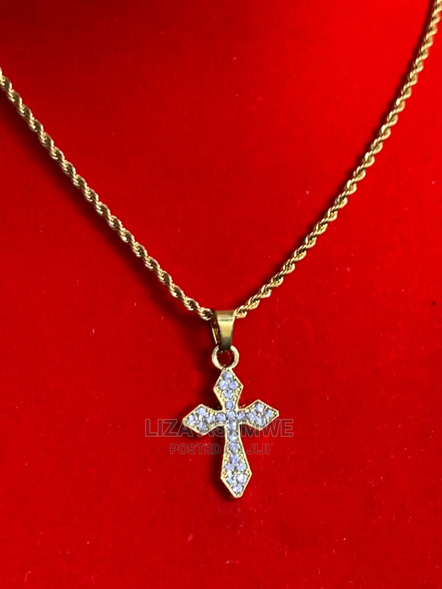Men’S Simple Necklaces Available With Unique Cross Pendants