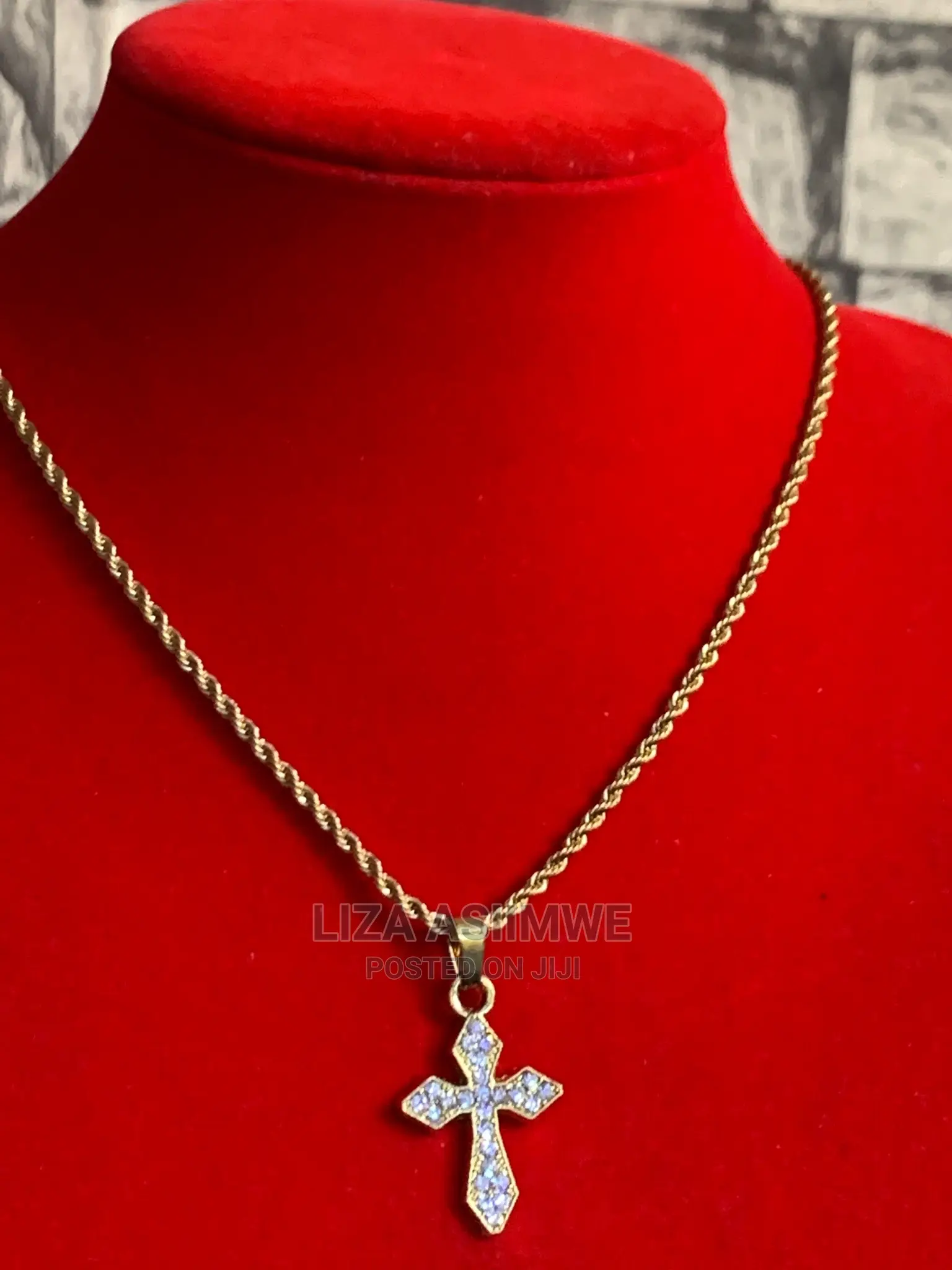 Men’S Simple Necklaces Available With Unique Cross Pendants
