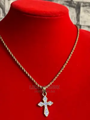 Men’S Simple Necklaces Available With Unique Cross Pendants