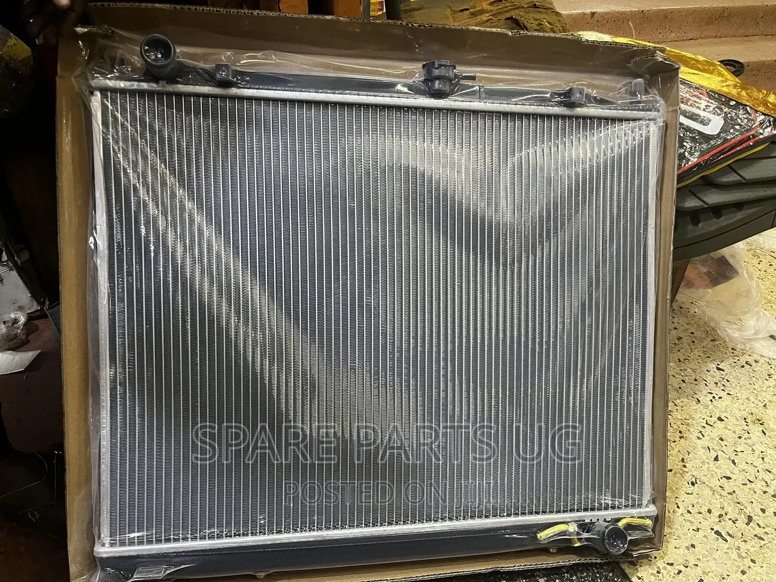 Mitsubishi Pajero Bitama Radiator