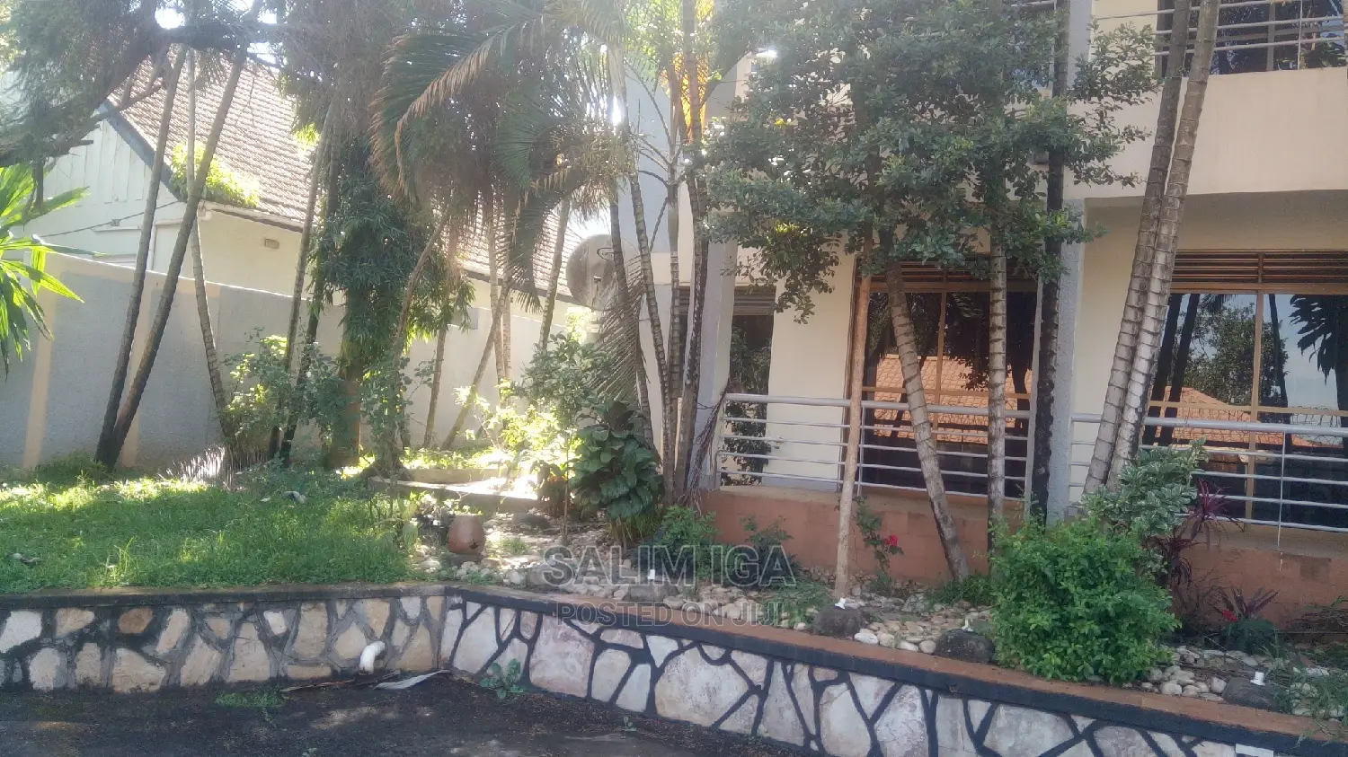 5bdrm Duplex in Kololo Property, Central Division for Rent