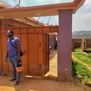 6bdrm House in Salaama Munyonyo Rd, Central Division for Sale