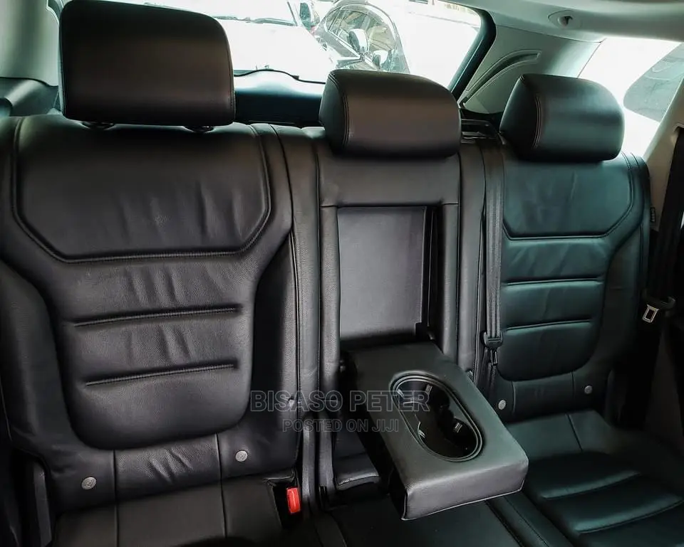 Volkswagen Touareg V6 Sport 2013 Brown