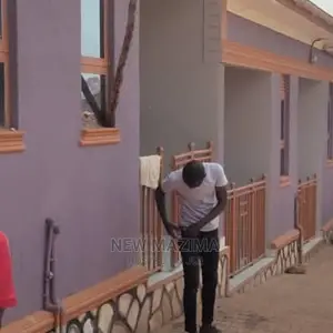 6bdrm House in Salaama Munyonyo Rd, Central Division for Sale
