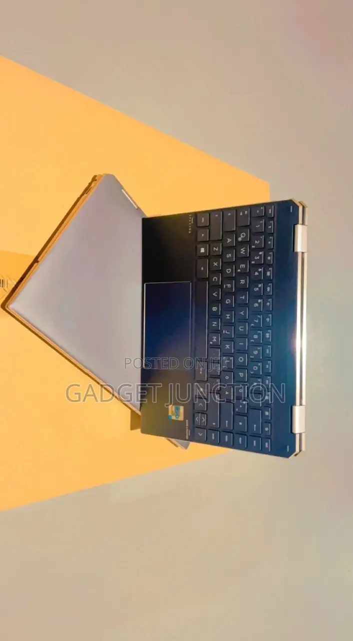 New Laptop HP Spectre X360 15 16GB Intel Core I7 SSD 512GB