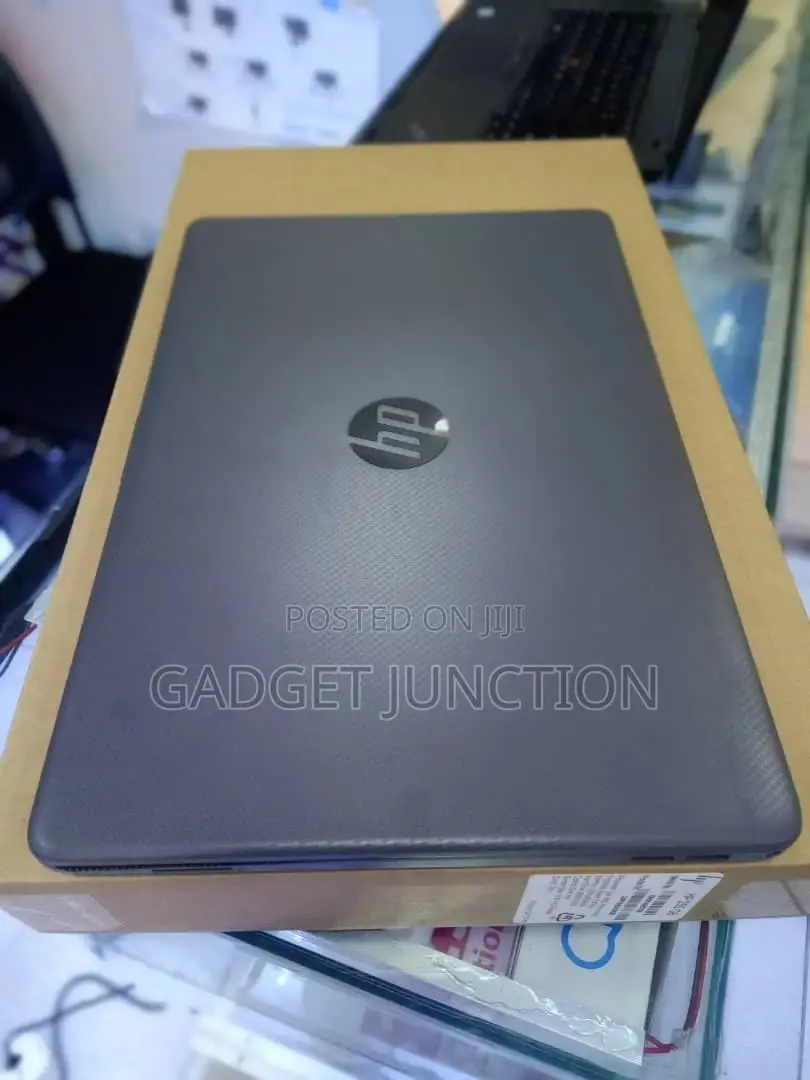 New Laptop HP 255 G8 4GB AMD SSD 256GB
