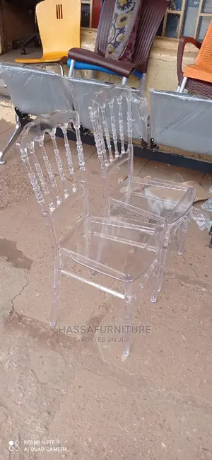 Tresparent Plastic Chairs Brand New