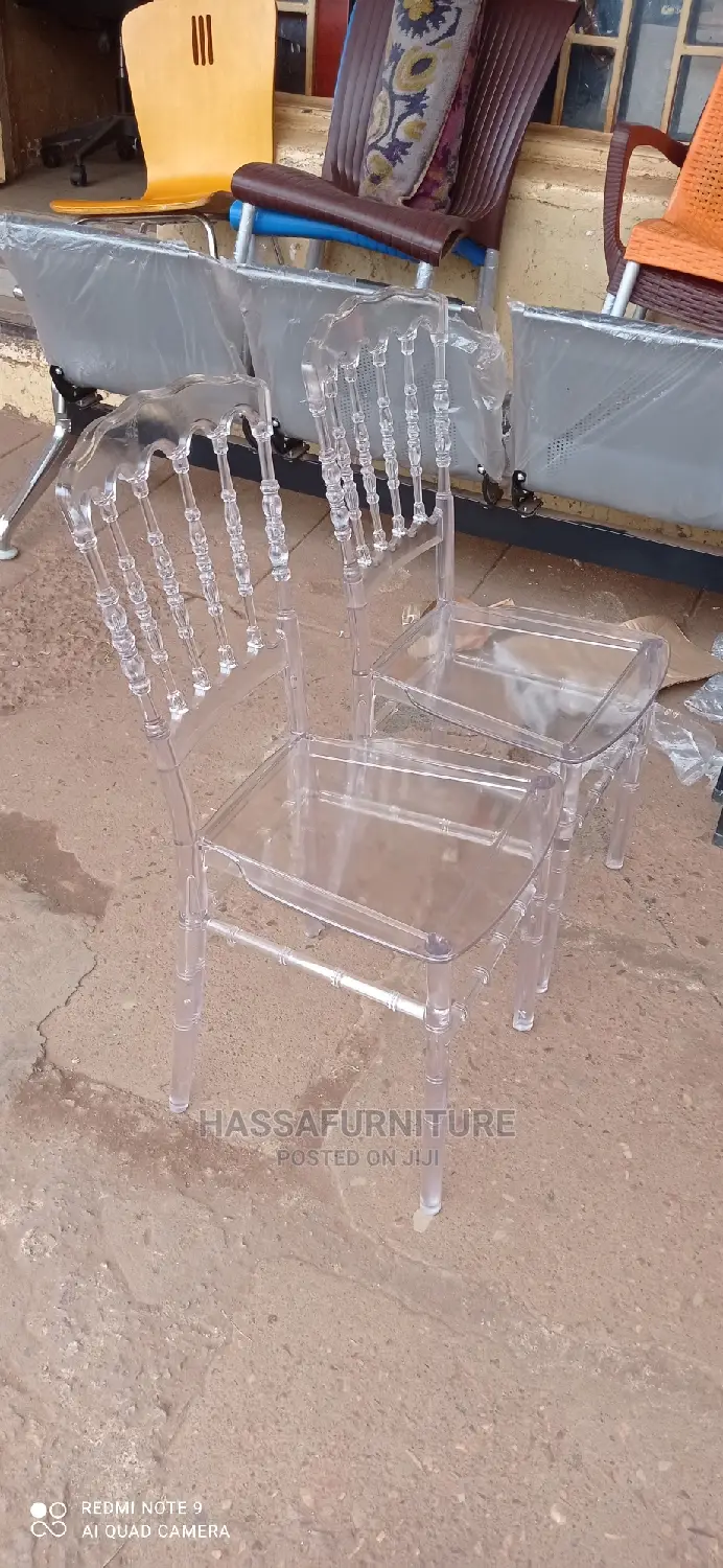 Tresparent Plastic Chairs Brand New