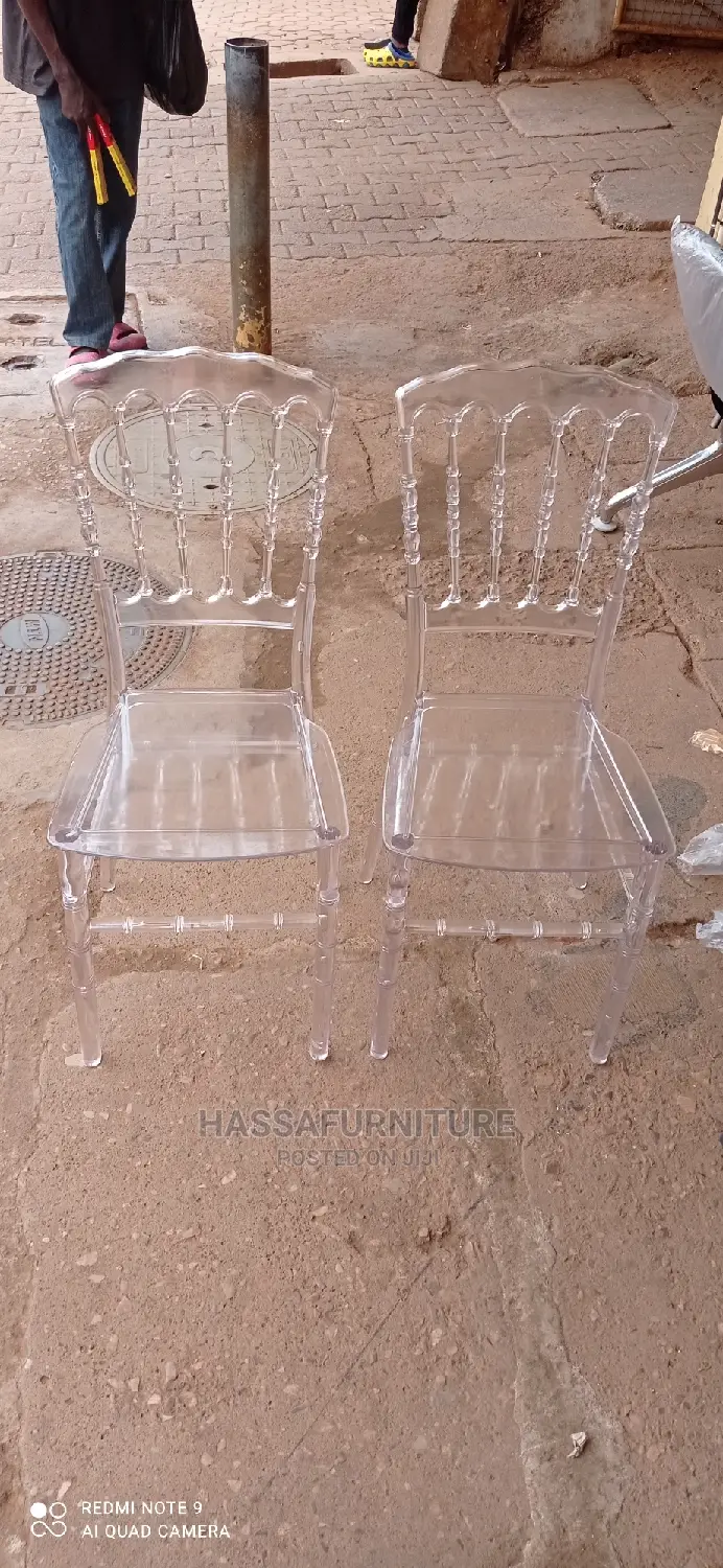 Tresparent Plastic Chairs Brand New