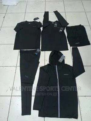 Gym Wear Suit or Jogging Wear 5 Pics Full Set Original