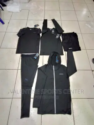 Gym Wear Suit or Jogging Wear 5 Pics Full Set Original