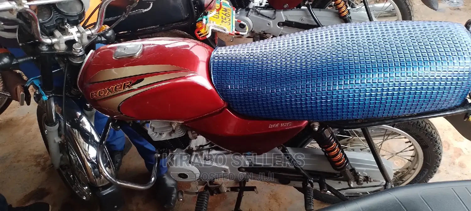 Bajaj Boxer 2019 Beige