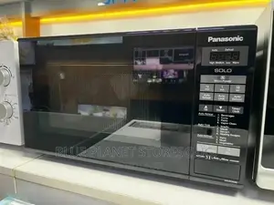 Panasonic 20litres Digital Solo Microwave Oven \\ 800w \\ Nn-St266b