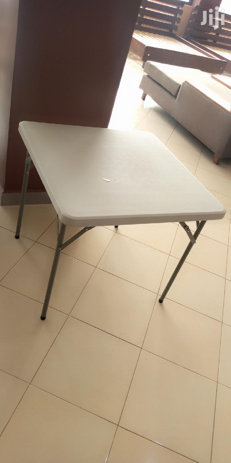 Squared Plastic Foldable Table